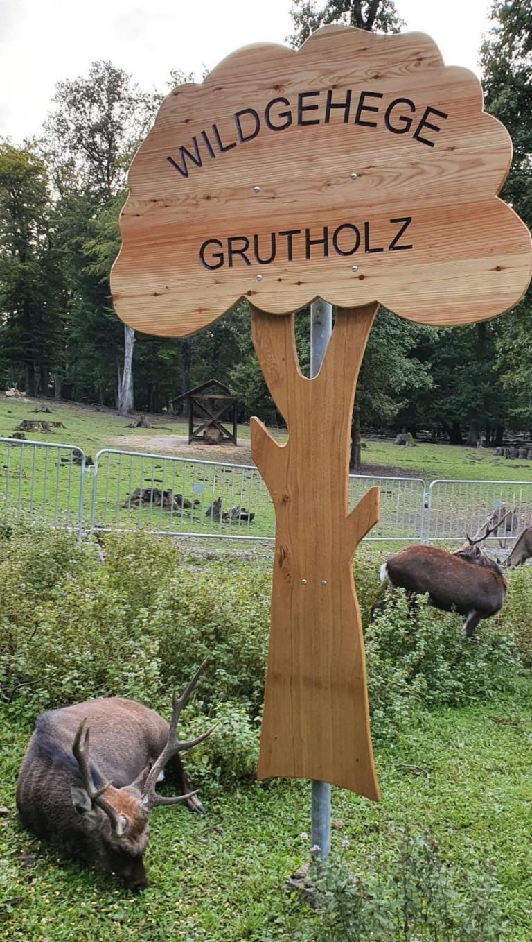 Holzschild Wildgehege Grutholz