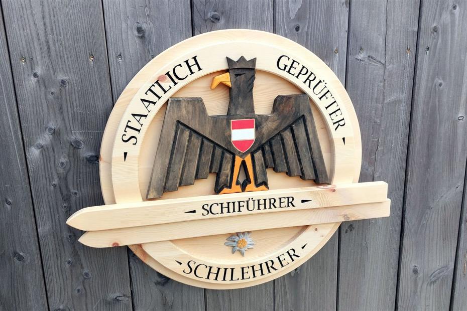 Schilehrer und Schiführer Holzschild
