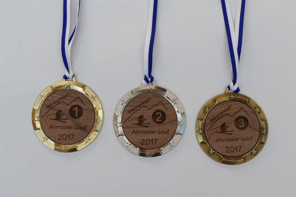 Medaillen mit Holz Plakette